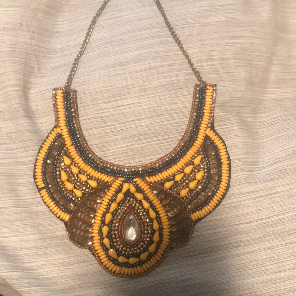 Yellow and gold T-shirt necklace